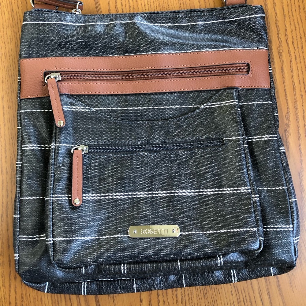 Cute, casual shoulder bag.